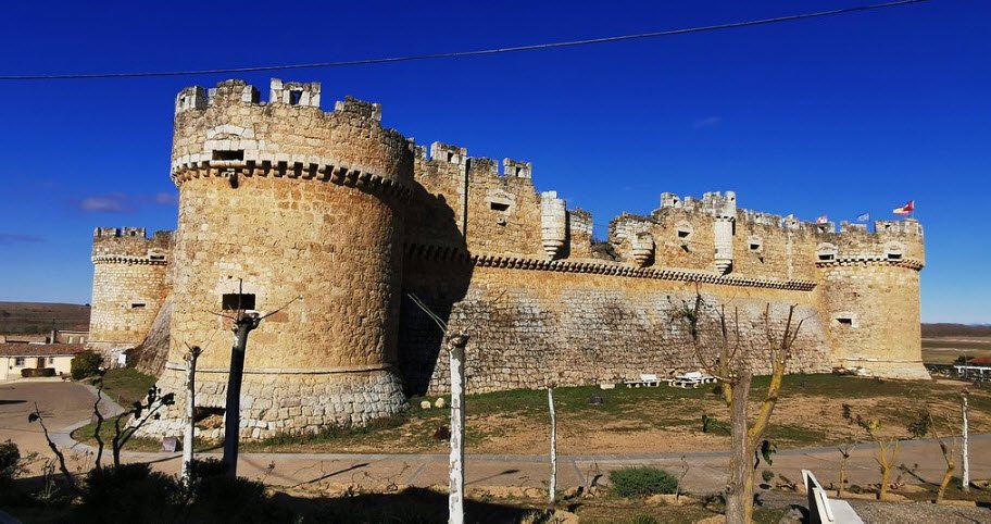 Castillo de Grajal de Campos, Spain